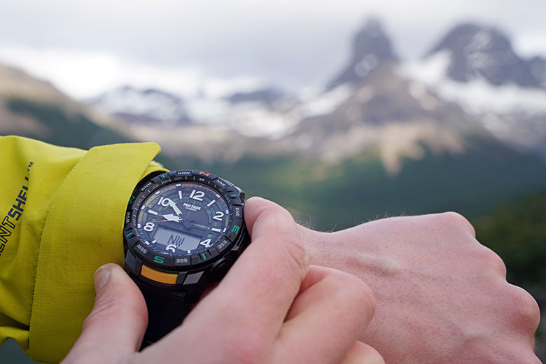 Garmin watches hot sale with altimeter